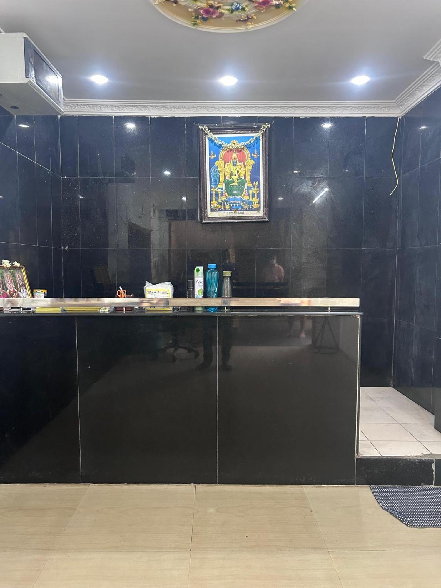 Gsd Inn Guest House Пондичери Екстериор снимка