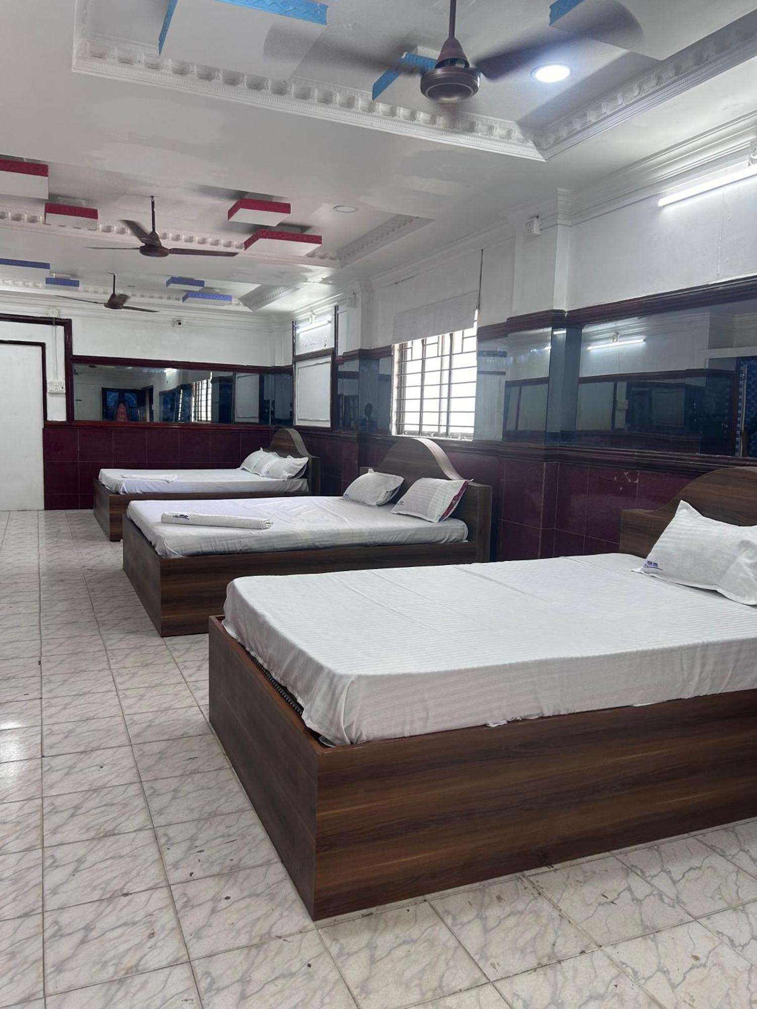 Gsd Inn Guest House Пондичери Екстериор снимка